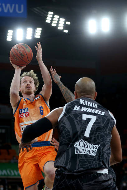 赛后数据显 赛后数据显